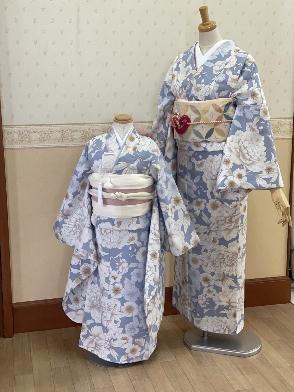 【新作入荷】憧れのママとお揃い！上品ブルーの七五三スタイル｜6月までの早撮り特典も