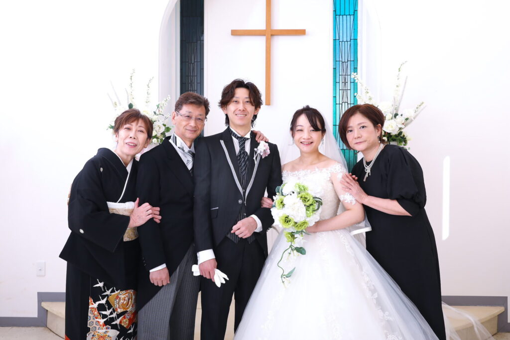 【家族写真】パパの背中、ママの手。成長したからこそ気づく「絆」のカタチ